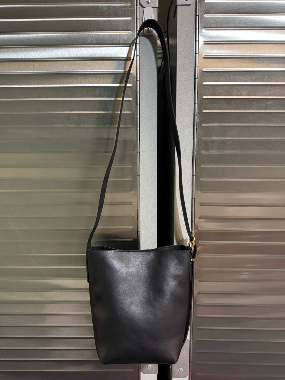 Madewell the Essentials Mini Bucket Tote Crossbody Black Gold Buckle